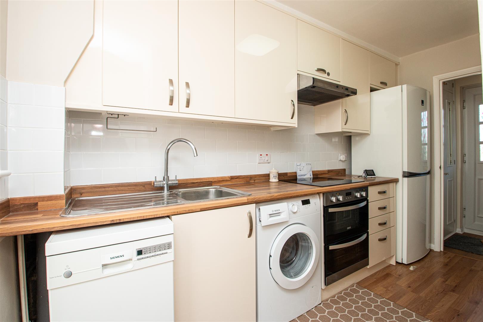 Caraway Close, Walnut Tree
